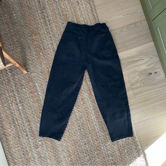 [ ❌ SOLD ] Everlane Black Utility Barrel Pants - Regular (0) - Picture 10 of 12